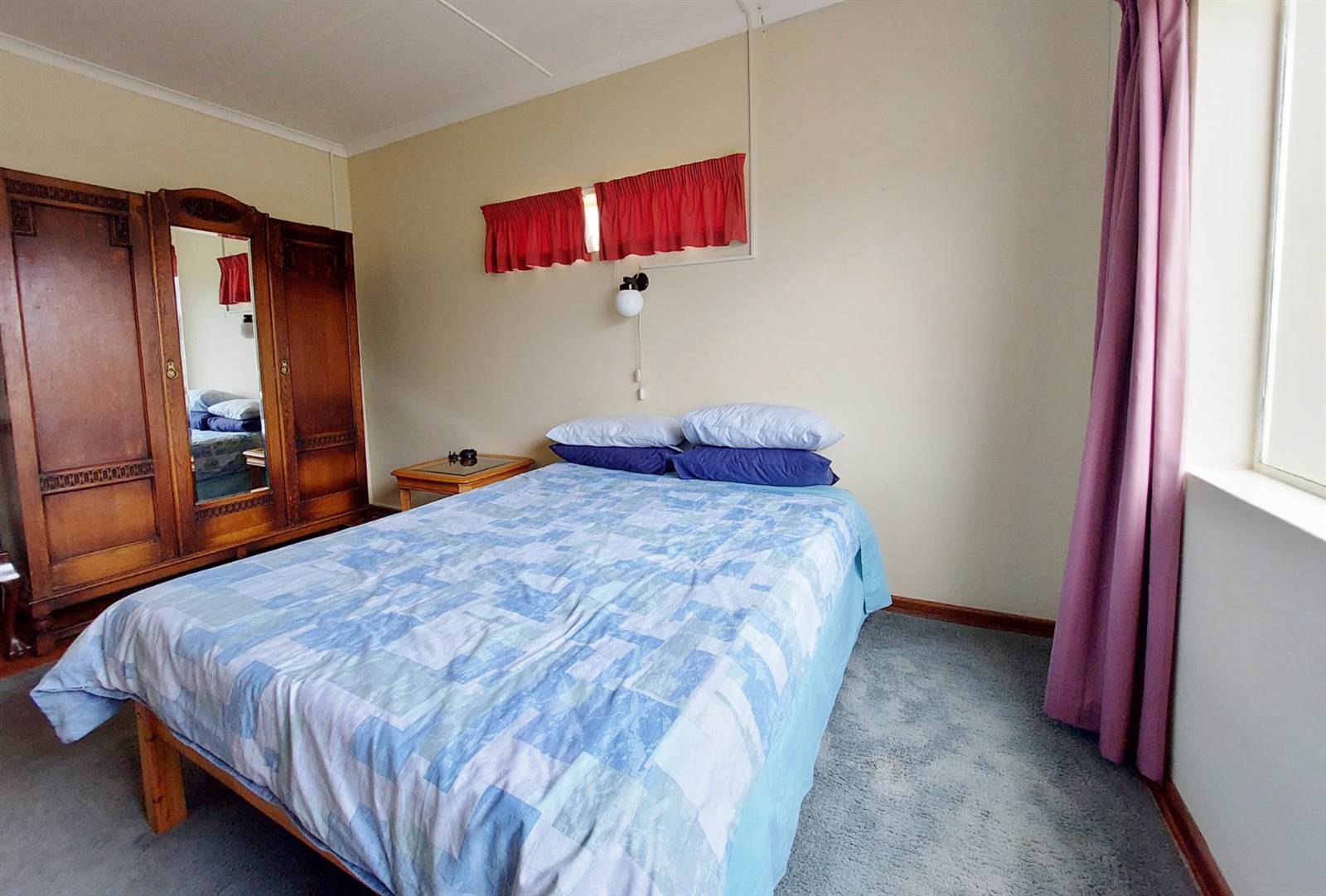 4 Bed House in Jeffreys Bay photo number 17