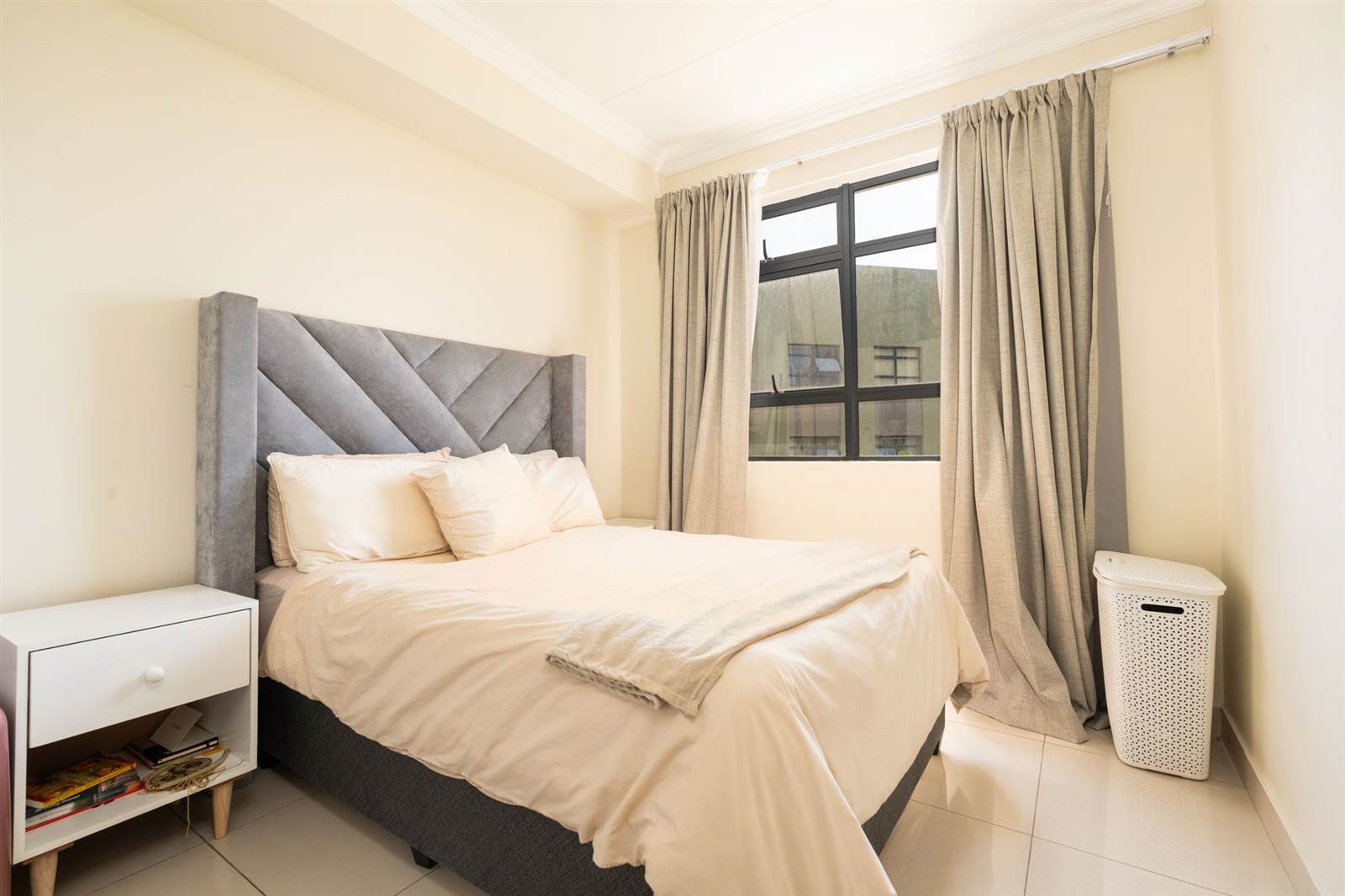 1 Bed Apartment in Umhlanga Rocks photo number 9