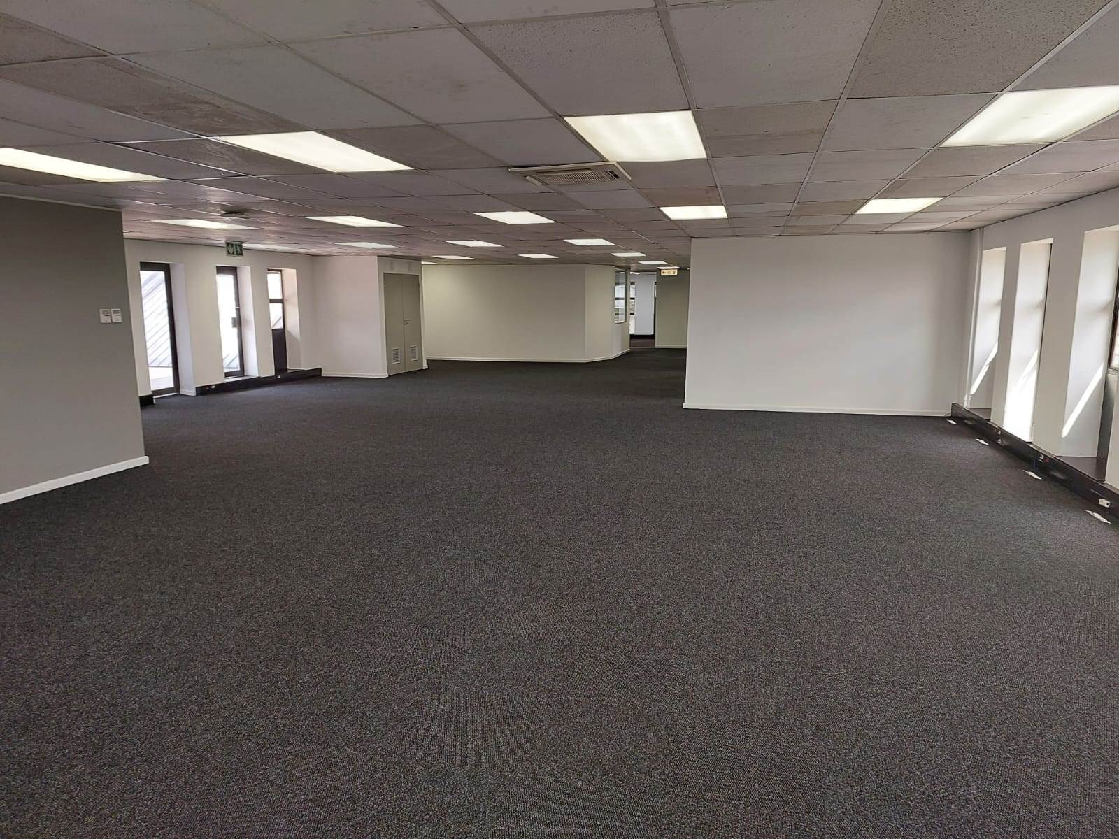 400  m² Commercial space in Hurlingham photo number 12
