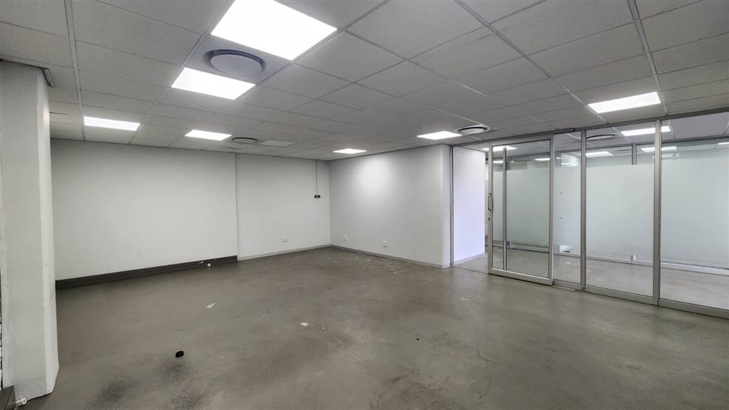 128  m² Commercial space in Centurion CBD photo number 12