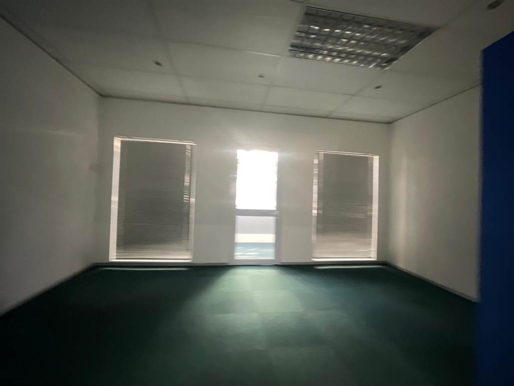 204.17  m² Commercial space in Milnerton Central photo number 6