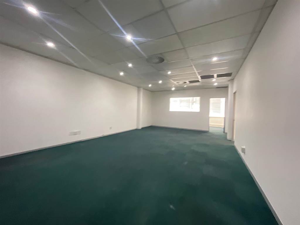 204.17  m² Commercial space in Milnerton Central photo number 24