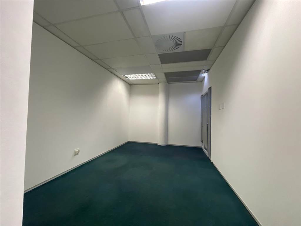 204.17  m² Commercial space in Milnerton Central photo number 21