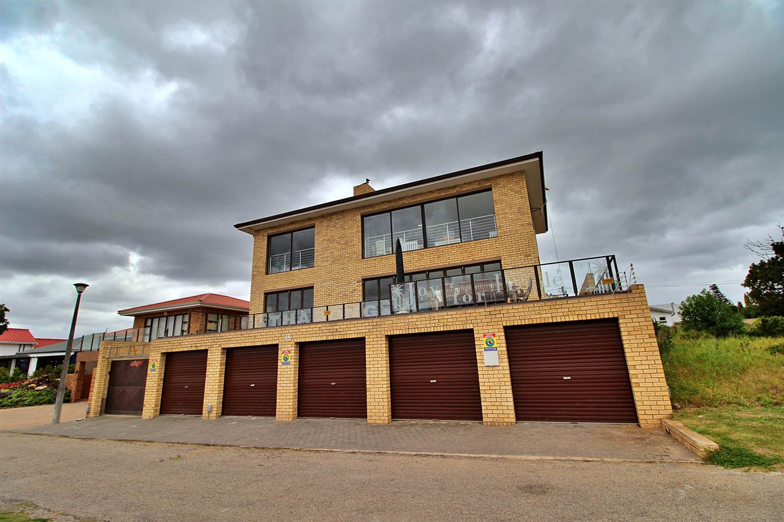 10 Bed House in Klein Brak River photo number 1