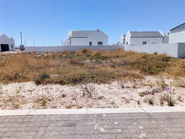 530 m² Land