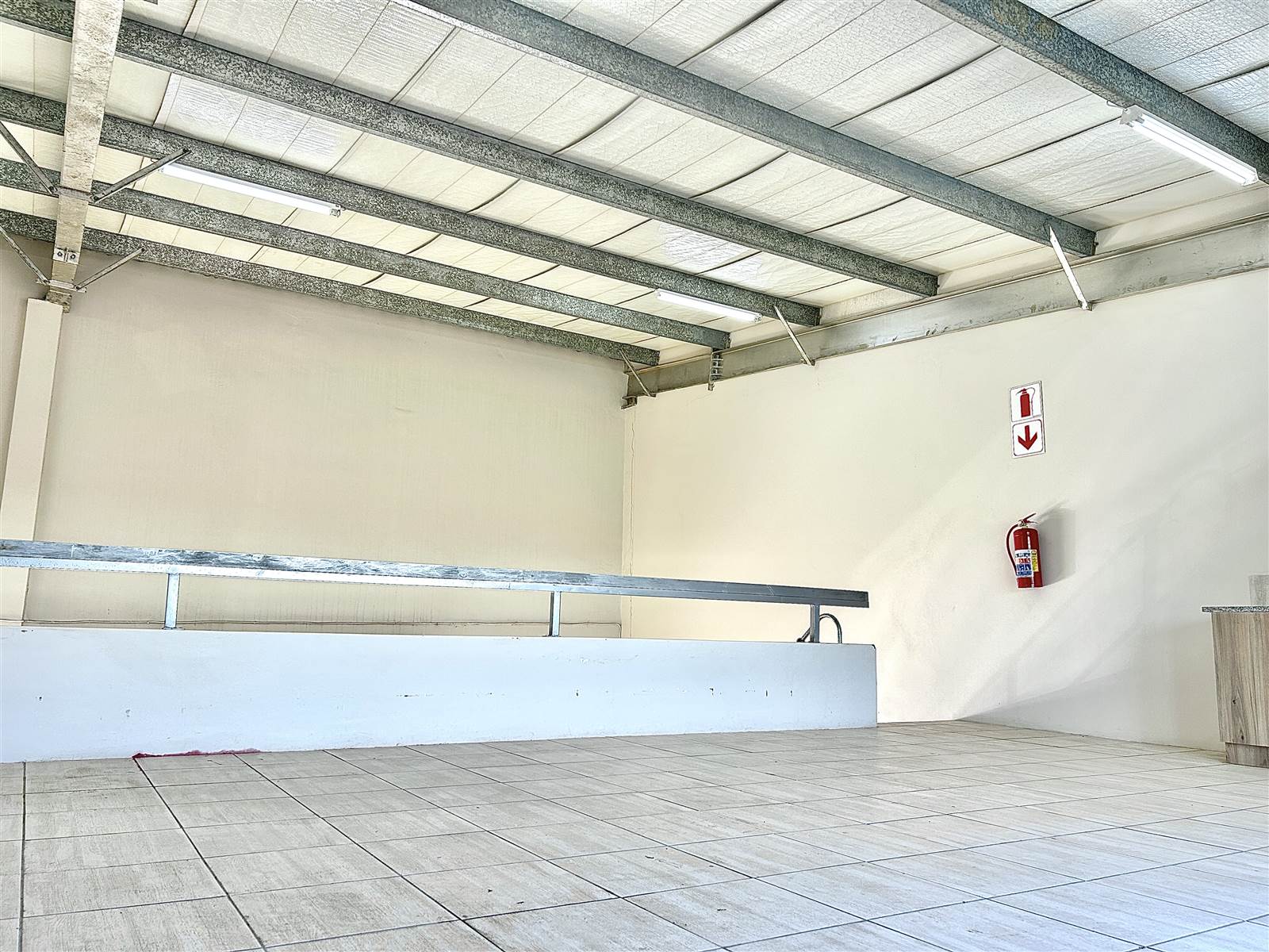 155  m² Industrial space in Shakas Head photo number 10