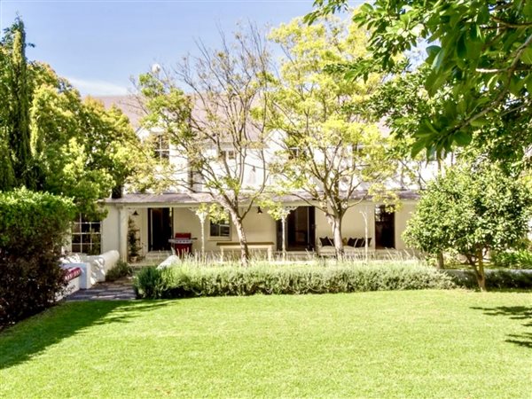 5 Bedroom House 5 Bedroom House