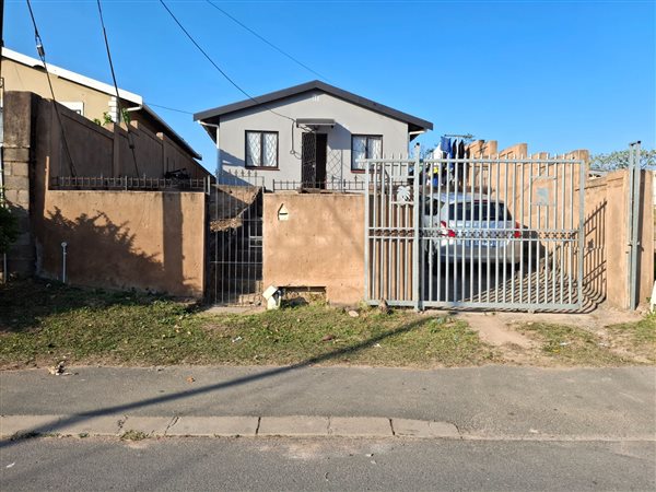 3 Bedroom House 3 Bedroom House
