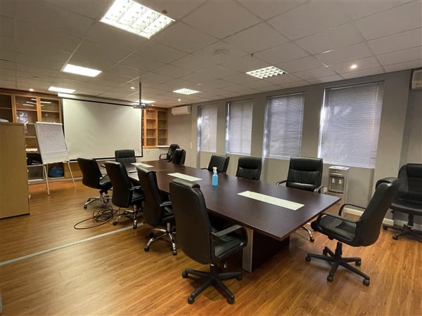 2 991  m² Office Space