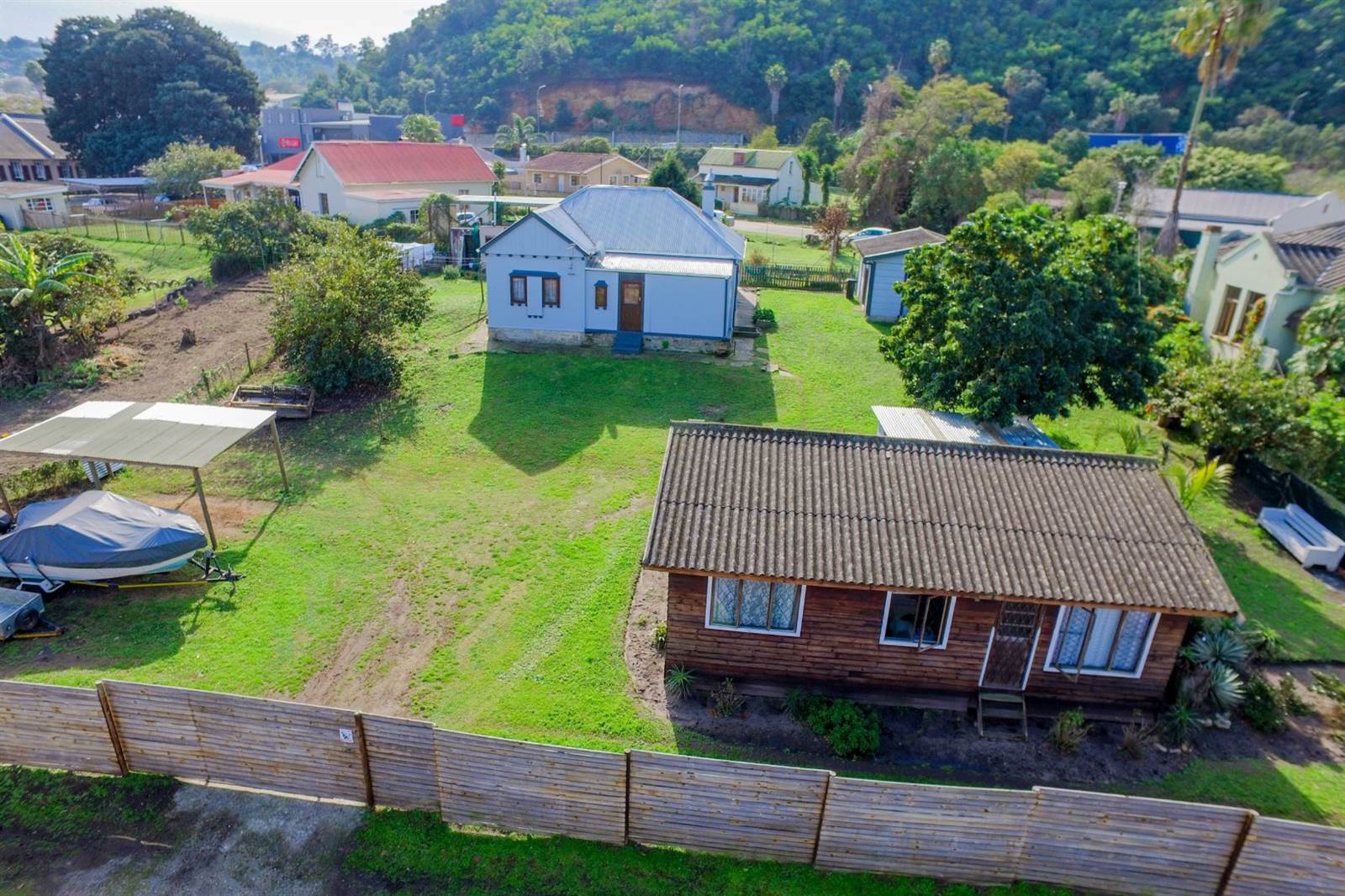 6 Bed House in Knysna Central photo number 2
