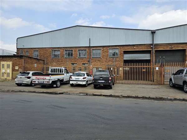 850  m² Industrial space in Wadeville