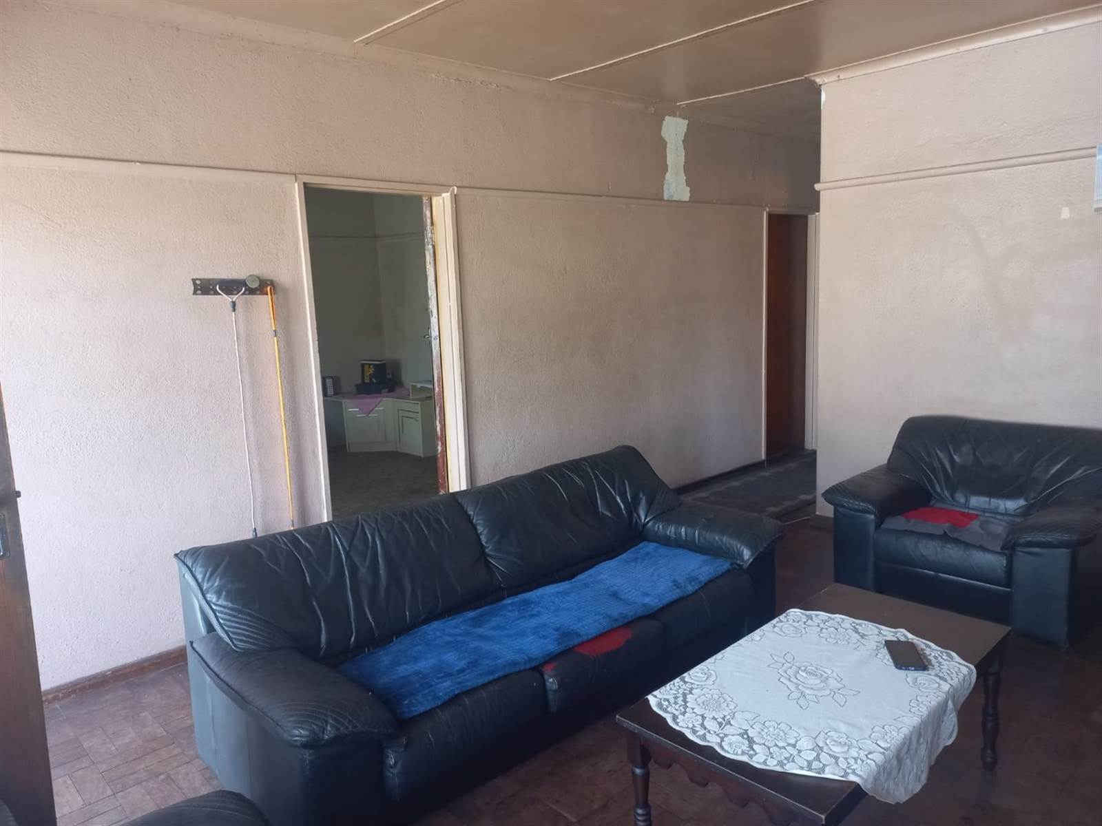 3 Bed House in Parow photo number 2