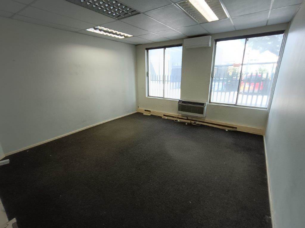 2501  m² Industrial space in Isando photo number 15