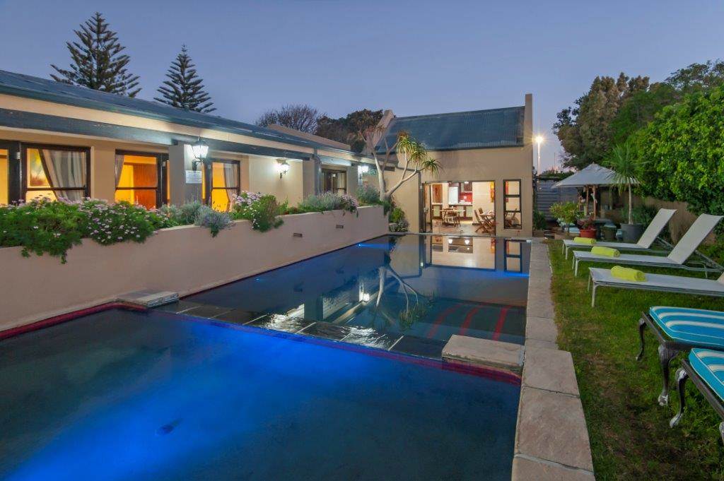 7 Bed House in Northcliff photo number 1