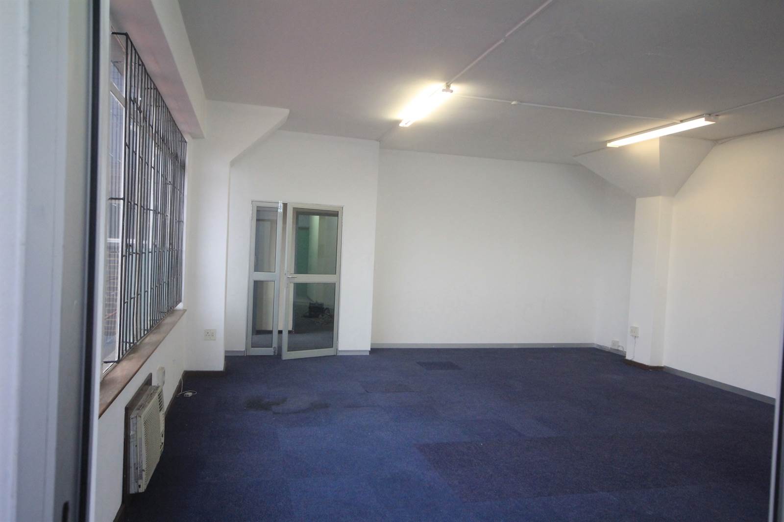 96.6  m² Commercial space in Greyville photo number 11
