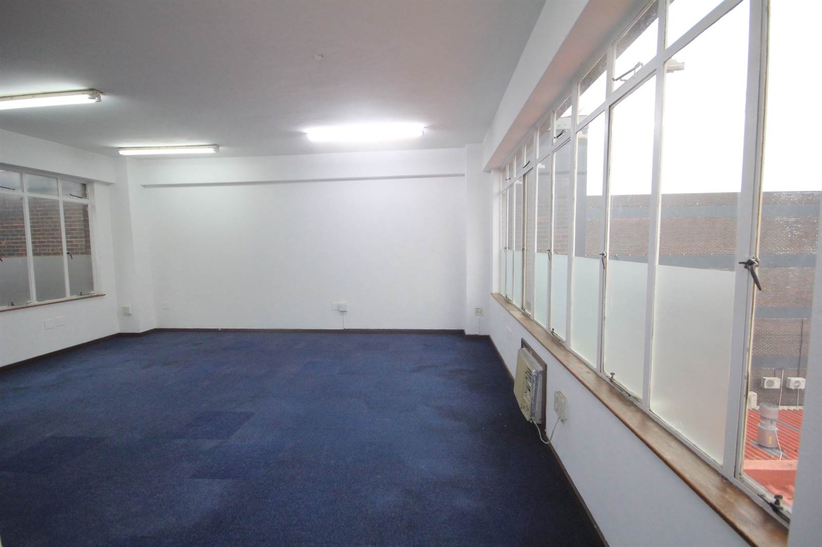 96.6  m² Commercial space in Greyville photo number 6