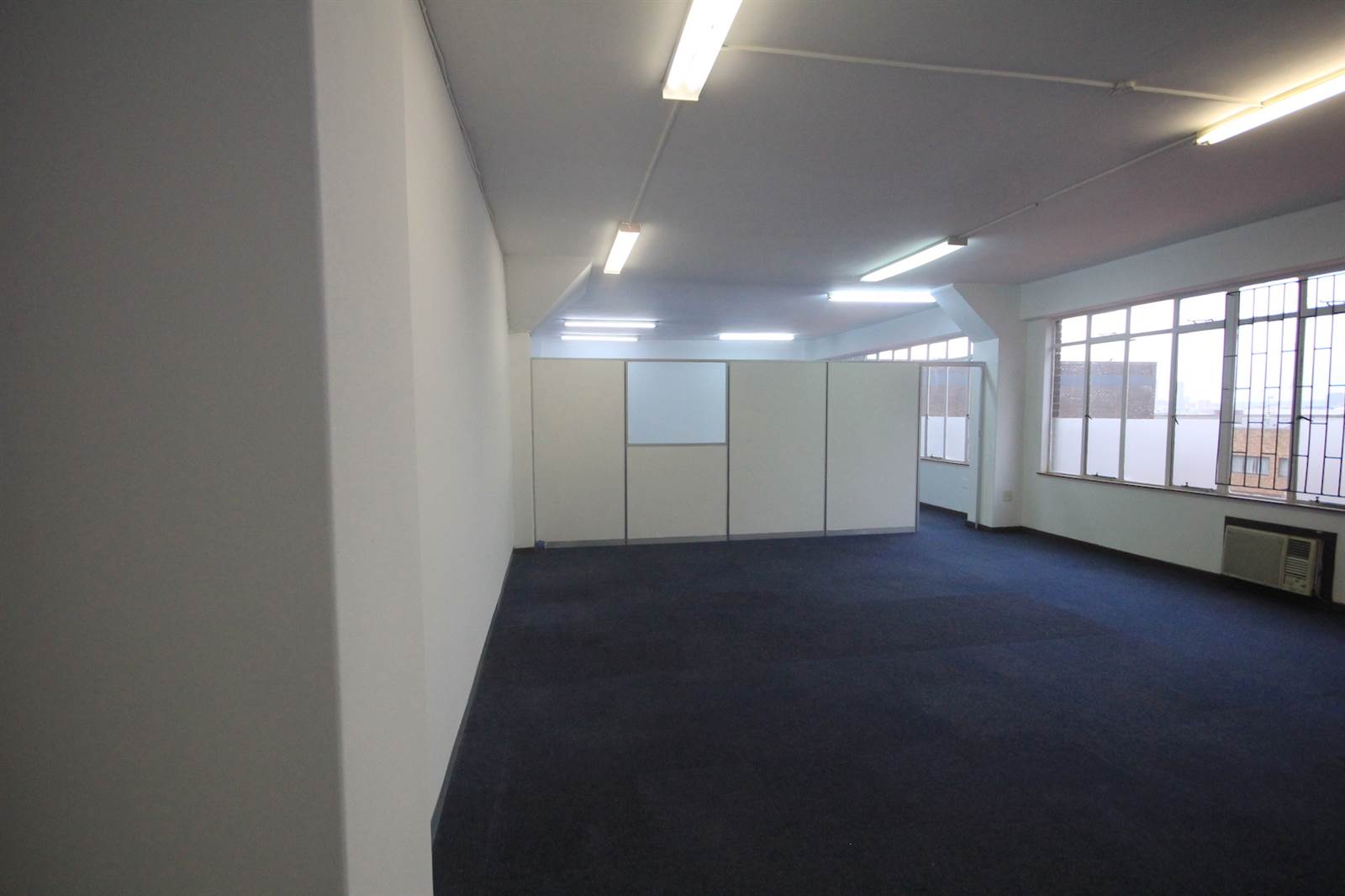 96.6  m² Commercial space in Greyville photo number 4