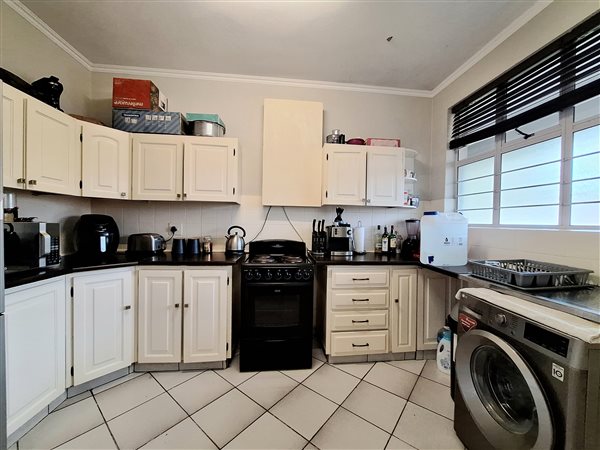 1.5 Bedroom Flat 1.5 Bedroom Flat