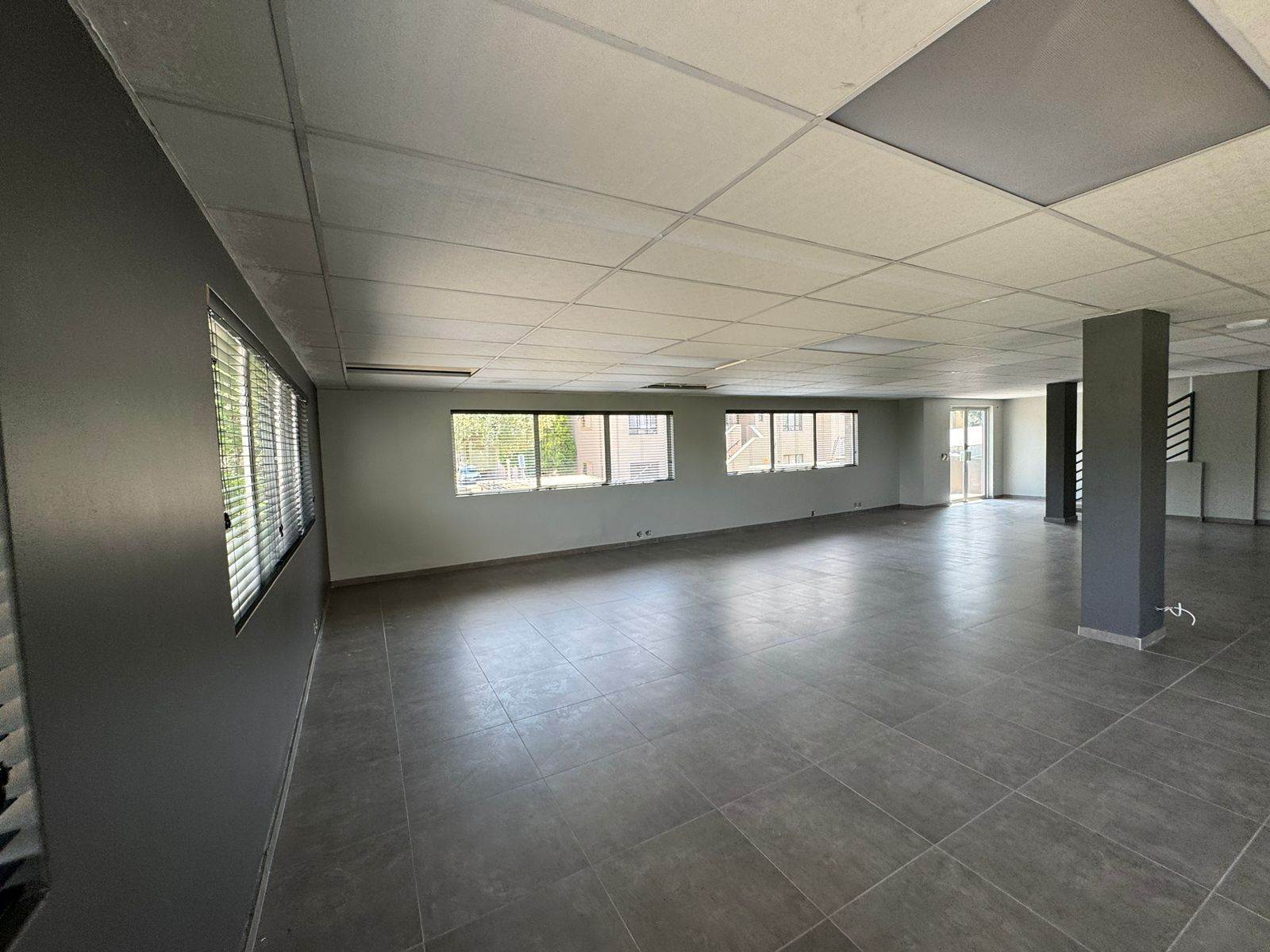 630  m² Commercial space in Sunninghill photo number 11