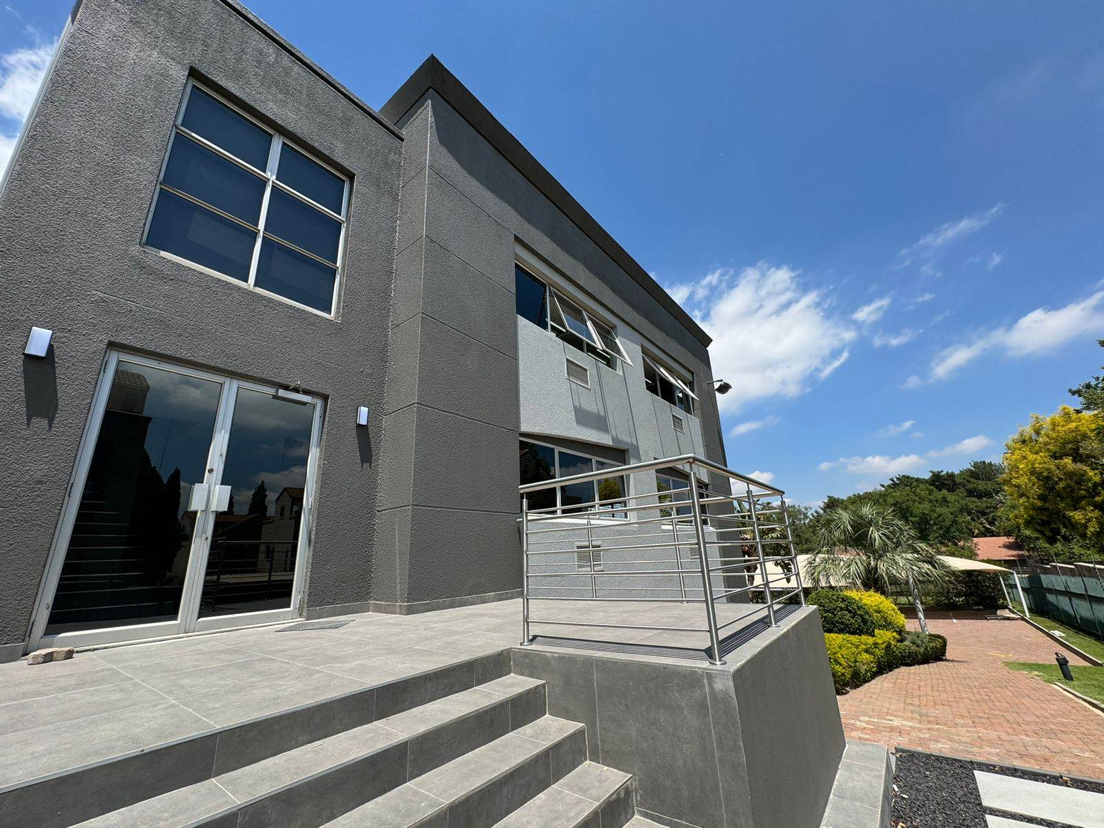 630  m² Commercial space in Sunninghill photo number 4