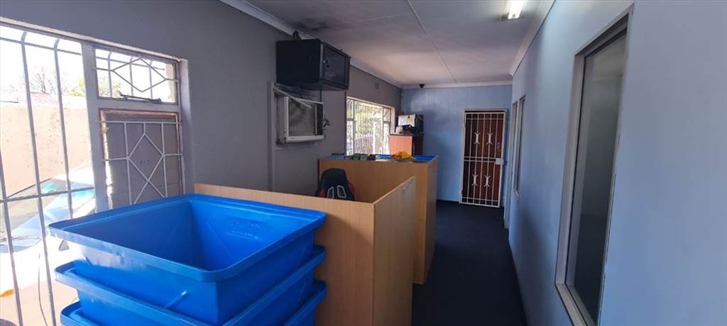 Commercial space in Kempton Park Central photo number 9