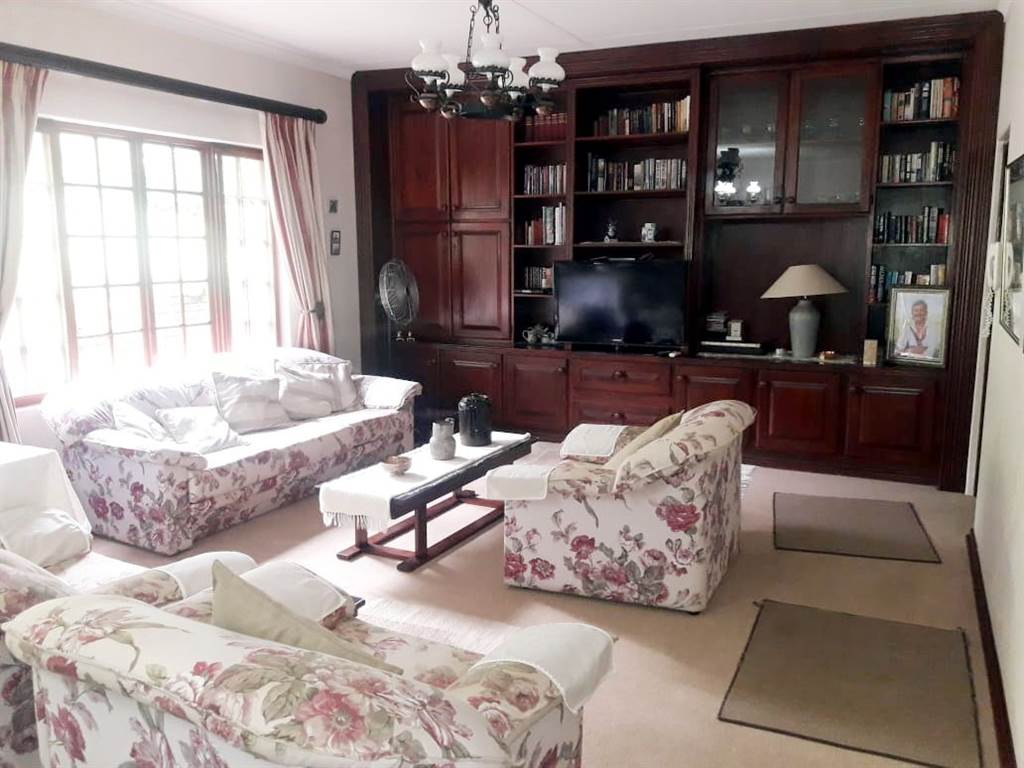 3 Bed House in Louis Trichardt photo number 5