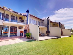 3 Bed Townhouse in Upington