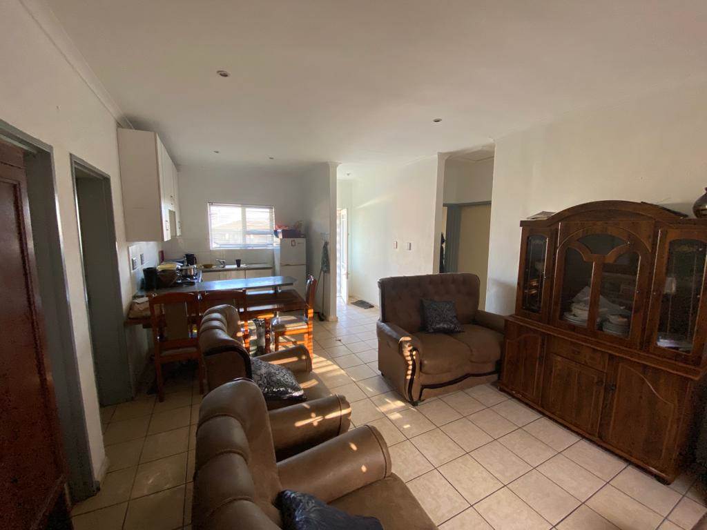 3 Bed Townhouse in Algoa Park photo number 7