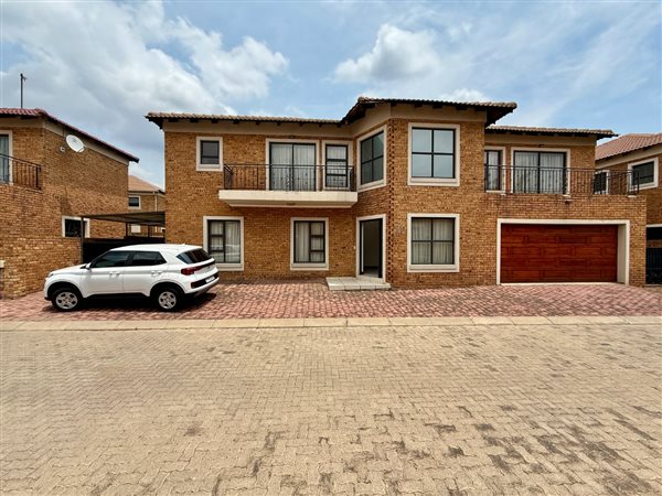 3 Bed Townhouse