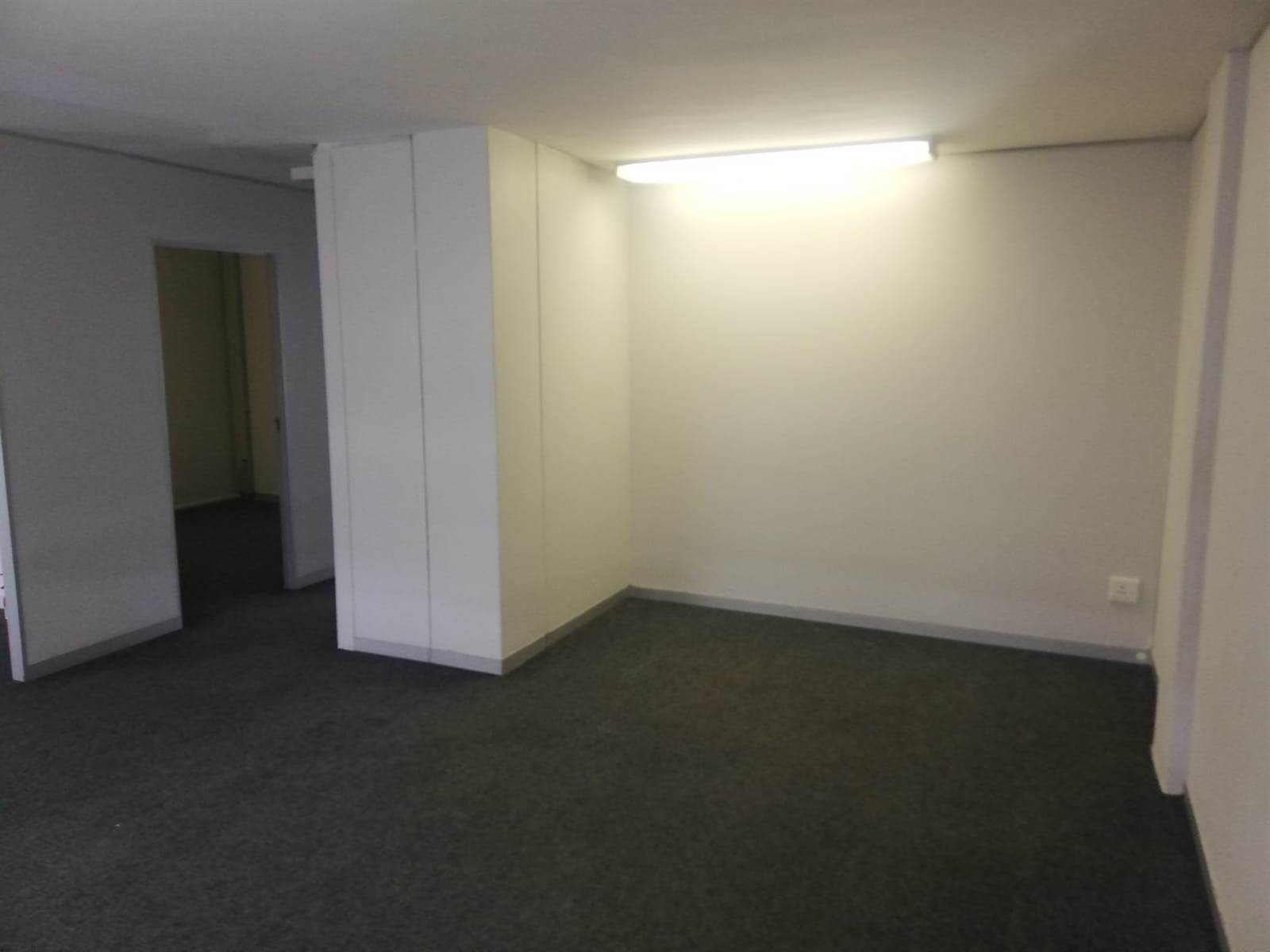 101.5  m² Office Space in Montague Gardens photo number 5