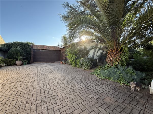 3 Bedroom House 3 Bedroom House