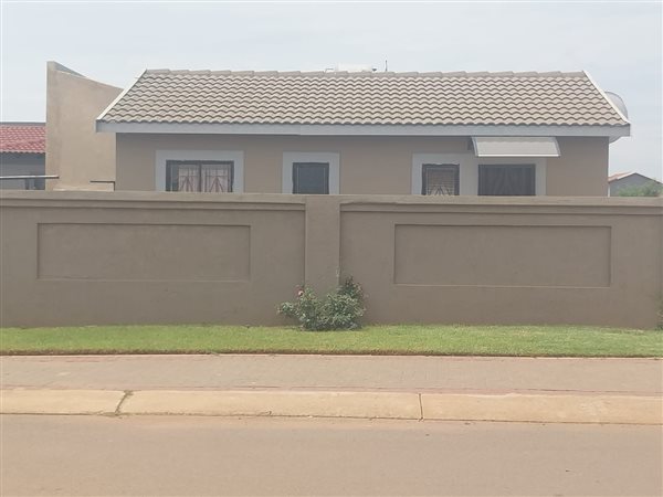 2 Bedroom House
