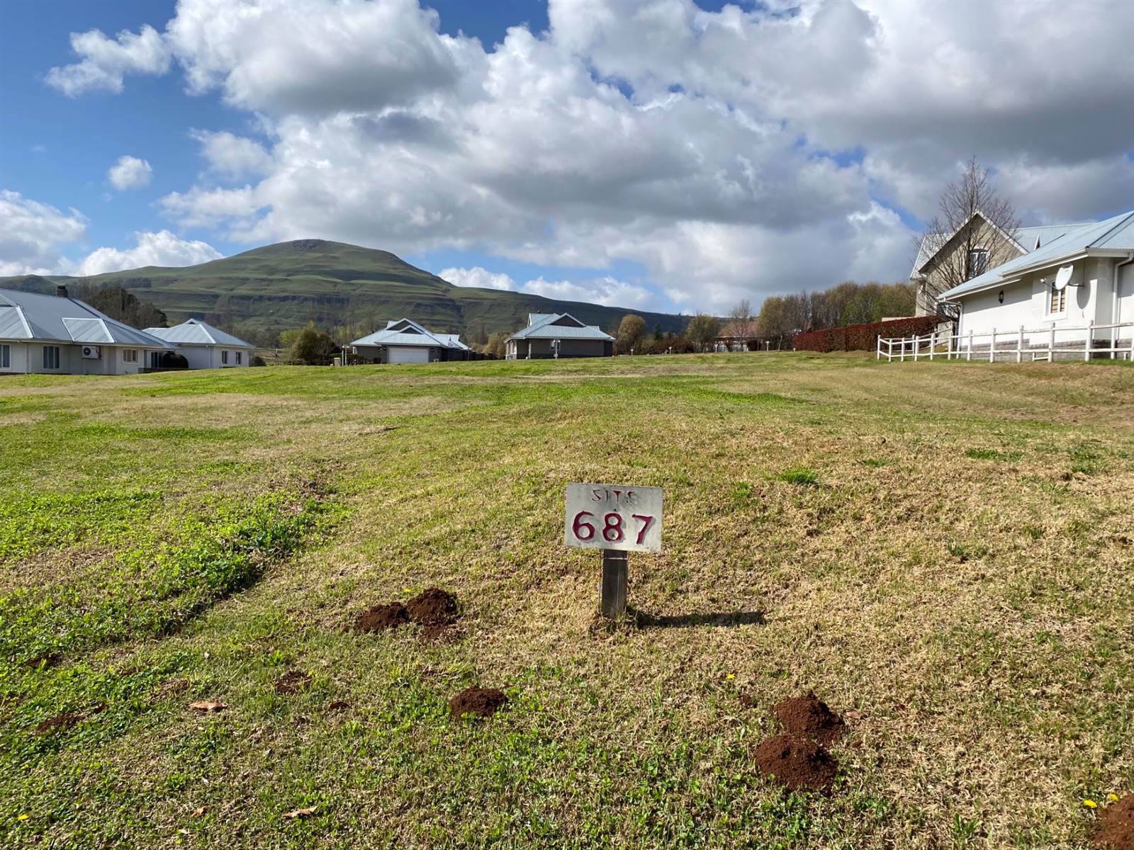 1040 m² Land available in Underberg photo number 4