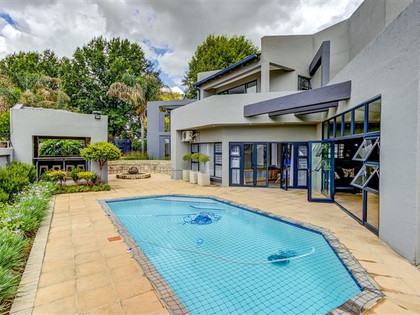 5 Bedroom House 5 Bedroom House