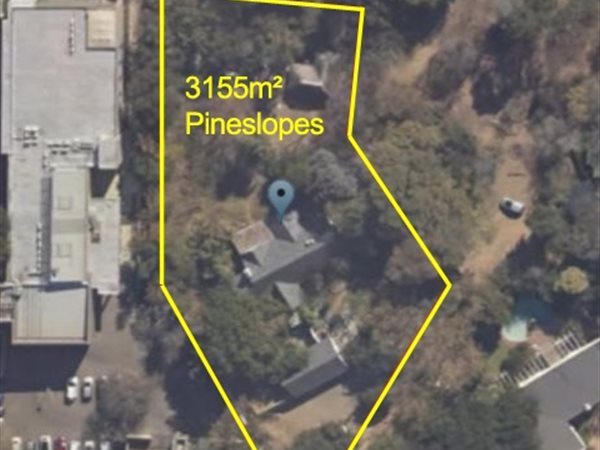 3155 m² Land available in Pineslopes