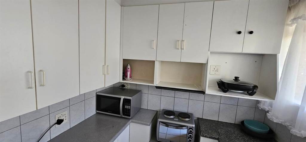 Bachelor apartment in Humewood photo number 4