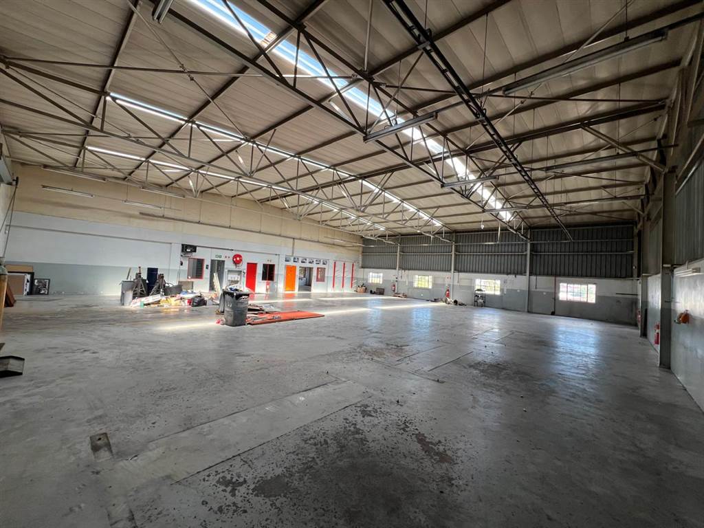 1523  m² Industrial space in Strydompark photo number 6