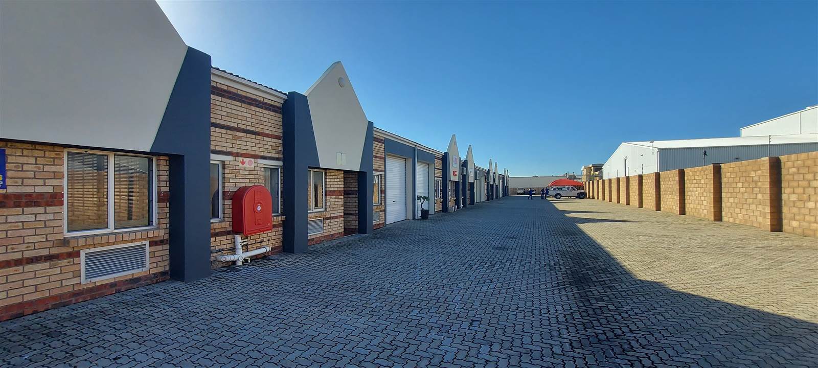 100  m² Commercial space in Walmer photo number 4