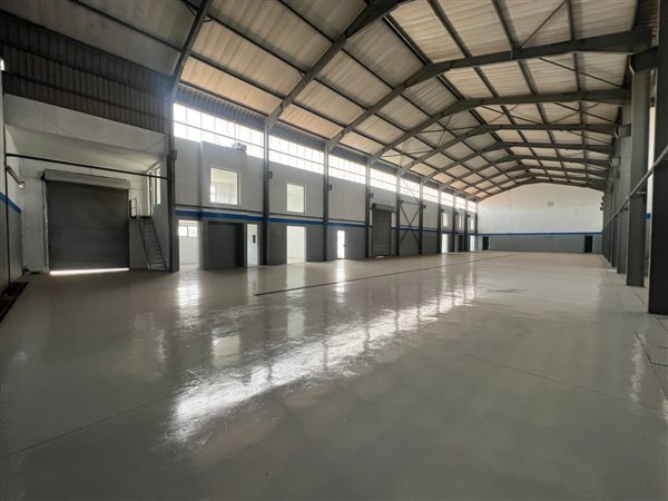 1 300  m² Industrial space