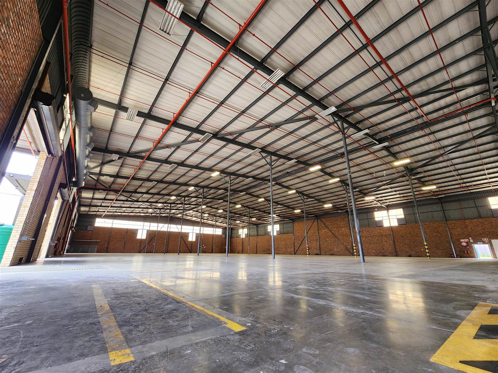 5522  m² Industrial space in Kyalami photo number 2