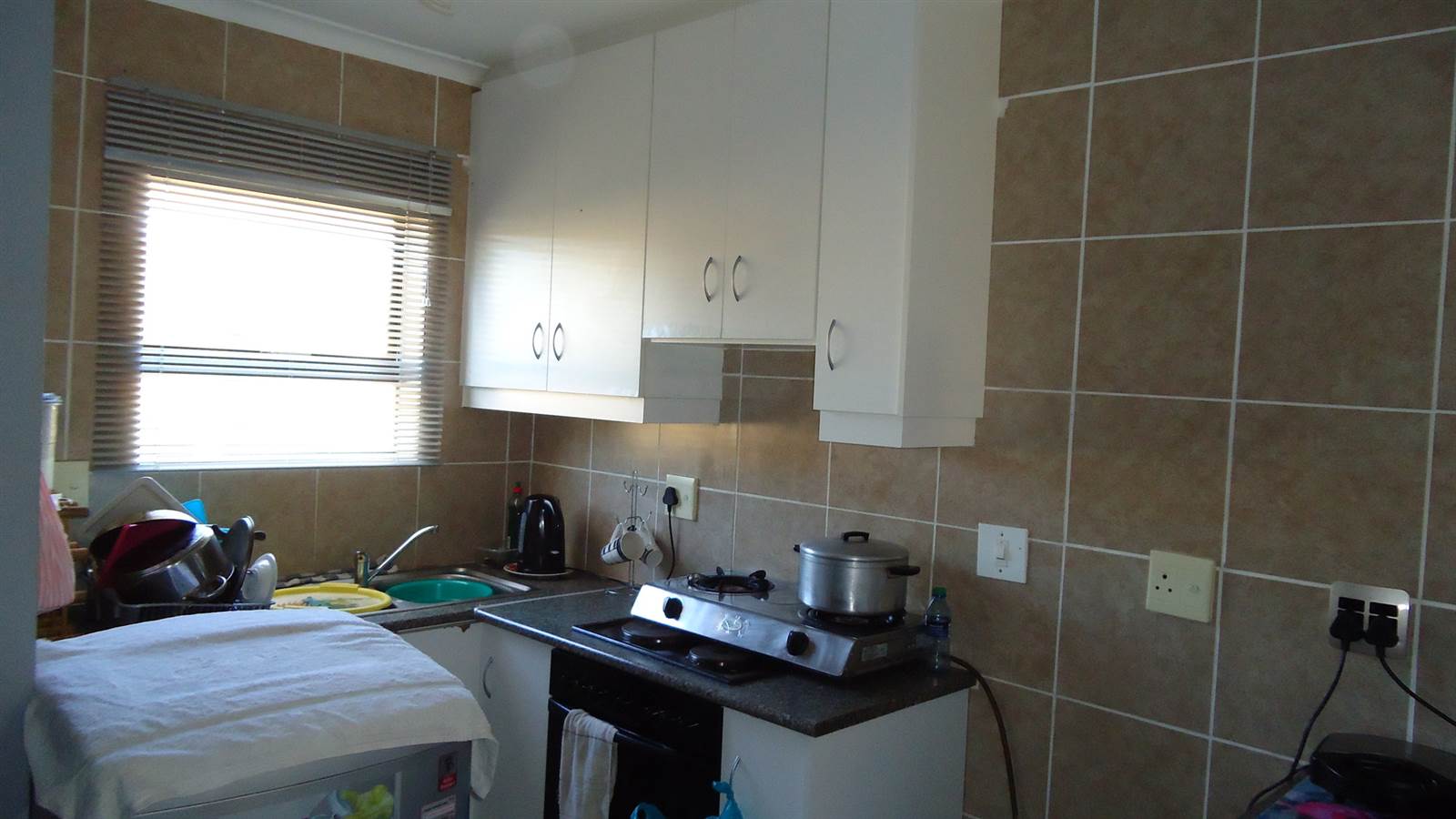 2 Bed Apartment in Fairview Golf Estate photo number 3