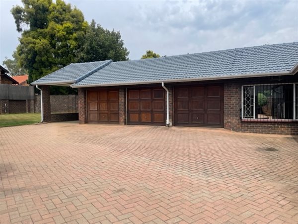 4 Bed House in Essexwold