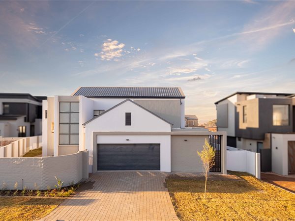 3 Bedroom House 3 Bedroom House