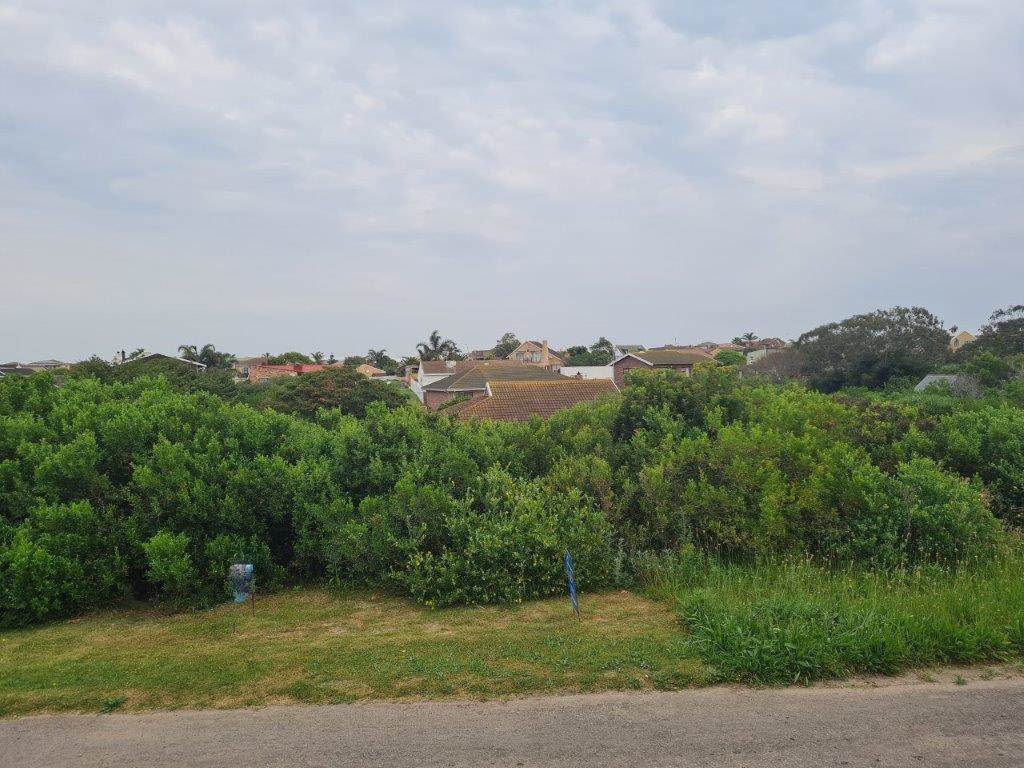636 m² Land available in Jeffreys Bay photo number 2