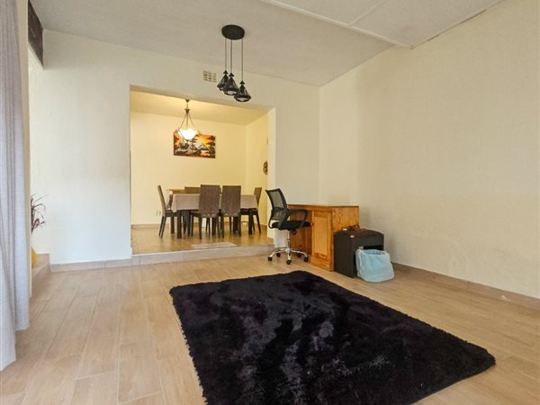 3 Bedroom Townhouse 3 Bedroom Townhouse