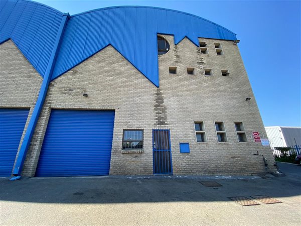 252  m² Industrial space