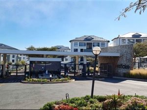 1 Bed House in Westlake Eco-Estate