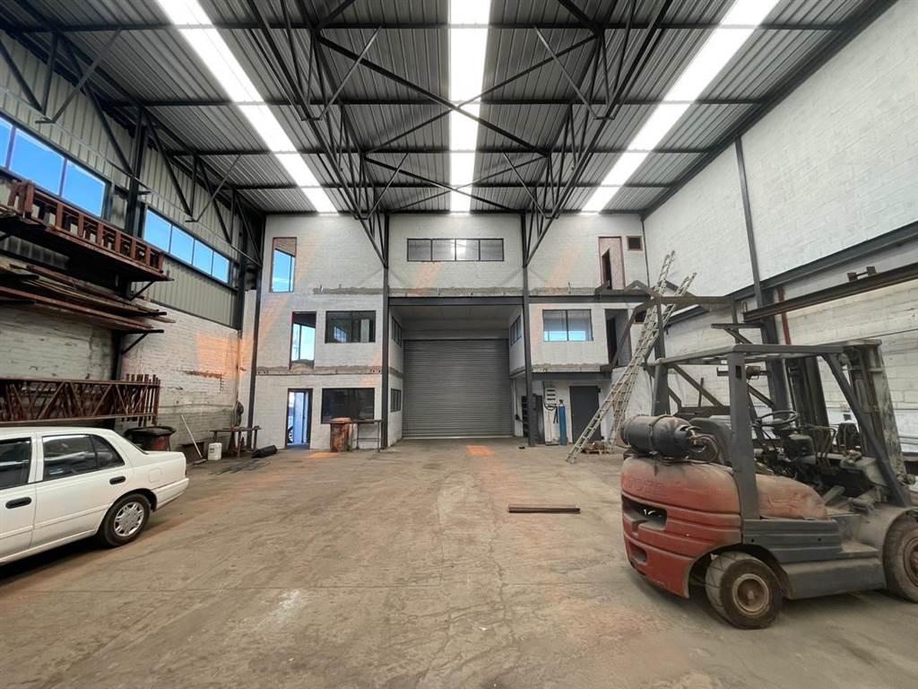 550  m² Industrial space in Goodwood photo number 9