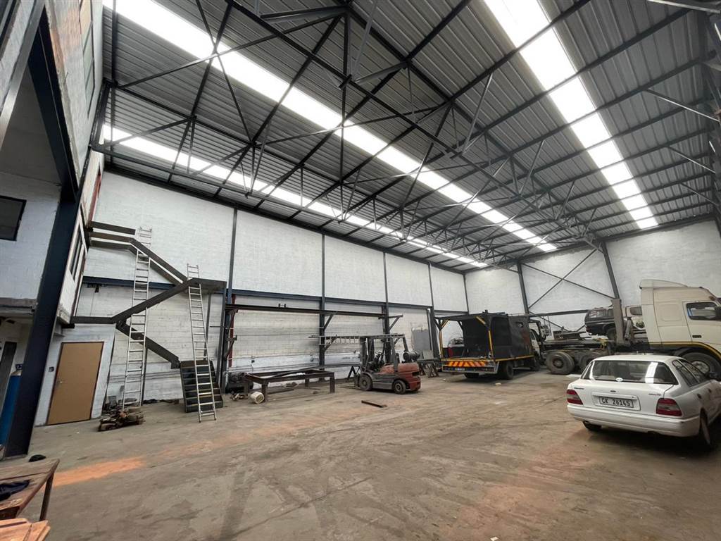 550  m² Industrial space in Goodwood photo number 8