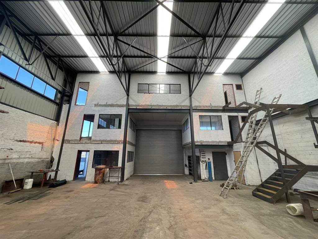 550  m² Industrial space in Goodwood photo number 6